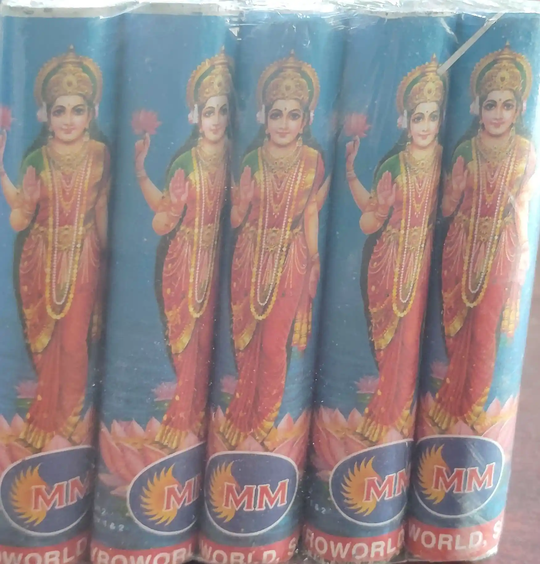 4" Deluxe Lakshmi